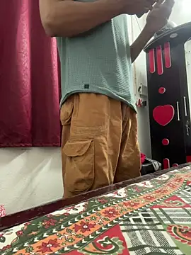 hot gym b0y online show from March 11, 11:55 pm