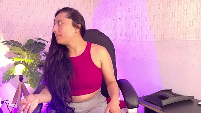 Ithan Skin online show from March 19, 11:36 am