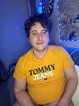 damslebambou1 online show from February 2, 11:36 pm