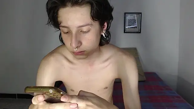 cirosky elchicopolla online show from March 4, 3:23 am