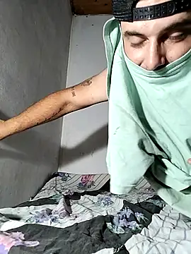 luisgomezcg online show from December 20, 3:24 am