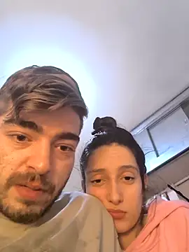 parejitajovene online show from December 16, 5:56 am