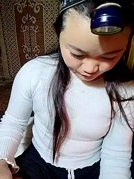 miluxa online show from December 17, 2:06 am