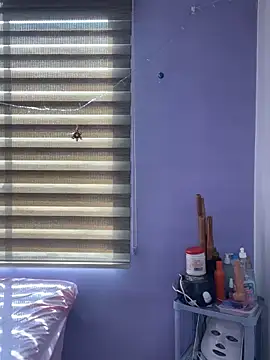 Snapshot of Amyy_1 chatting on December 17, 7:20 pm Amyy 1 online show from December 17, 7:20 pm