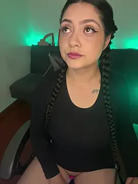 Snapshot of Amyy_1 chatting on July 4, 11:11 pm Amyy 1 online show from July 4, 11:11 pm