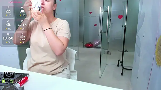 Snapshot of missdominna chatting on July 2, 2:55 am missdominna online show from July 2, 2:55 am