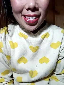 Chloe-ee online show from January 12, 1:05 pm