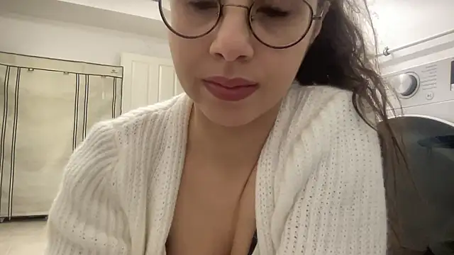 RosaDream online show from February 18, 4:03 pm