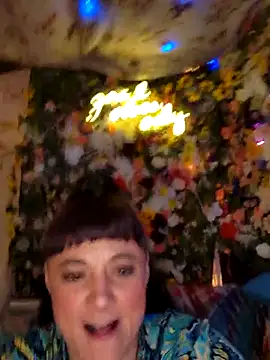 infinirose online show from April 4, 12:02 pm