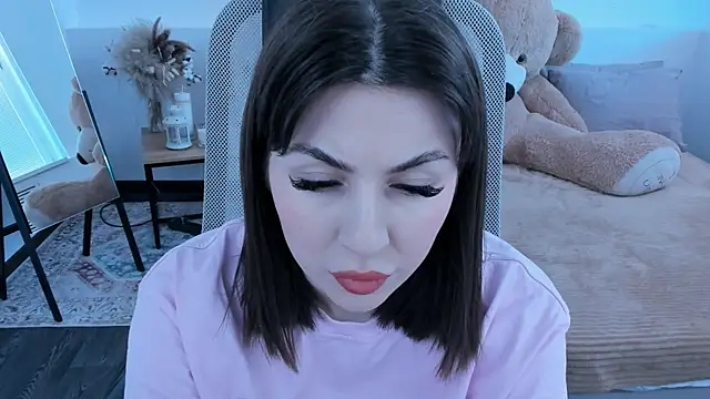 Snapshot of DiRosie chatting on February 22, 7:08 am DiRosie online show from February 22, 7:08 am