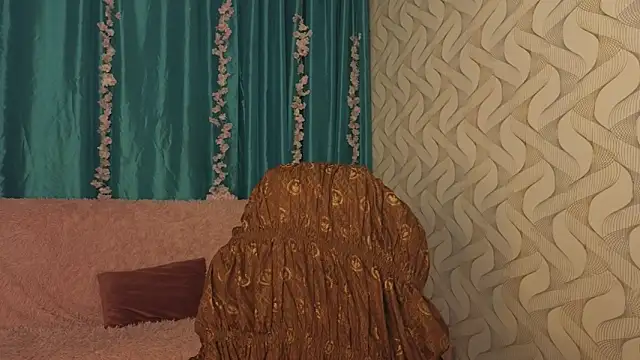 EvaTemptt online show from February 3, 3:28 pm