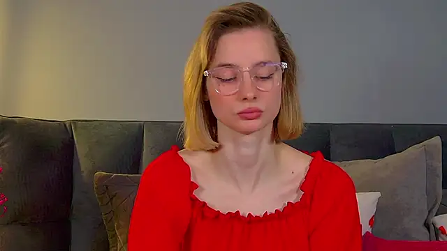 Snapshot of MerlinMeyer chatting on March 8, 6:17 am MerlinMeyer online show from March 8, 6:17 am