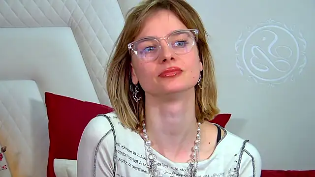 Snapshot of MerlinMeyer chatting on March 28, 7:02 pm MerlinMeyer online show from March 28, 7:02 pm