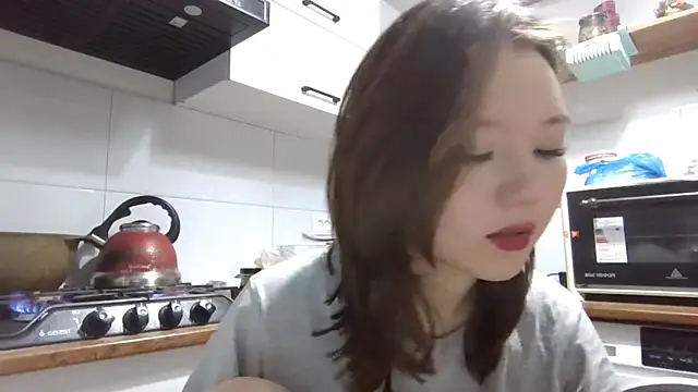 VelmaMaasch online show from December 18, 2:12 pm