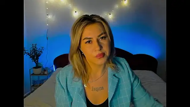 Roxi Joy online show from January 17, 8:12 pm