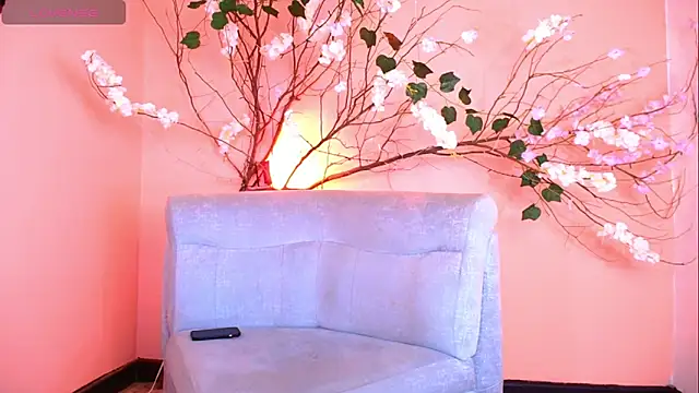 Snapshot of KhelaniJull chatting on December 17, 12:11 pm KhelaniJull online show from December 17, 12:11 pm