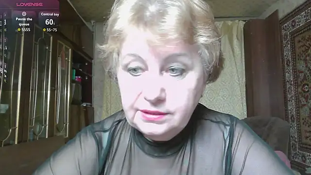 Snapshot of Casey_peach chatting on April 1, 4:48 pm Casey peach online show from April 1, 4:48 pm