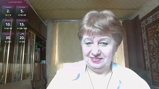 Snapshot of Casey_peach chatting on April 11, 1:26 pm Casey peach online show from April 11, 1:26 pm