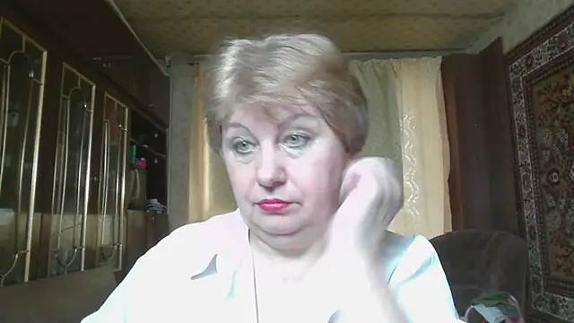 Snapshot of Casey_peach chatting on May 14, 6:31 am Casey peach online show from May 14, 6:31 am