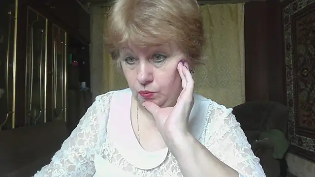 Snapshot of Casey_peach chatting on July 25, 2:09 am Casey peach online show from July 25, 2:09 am