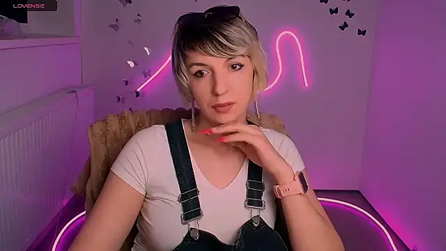 Lana Foxyy online show from April 29, 11:58 am