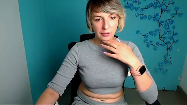 Lana Foxyy online show from May 21, 12:23 pm