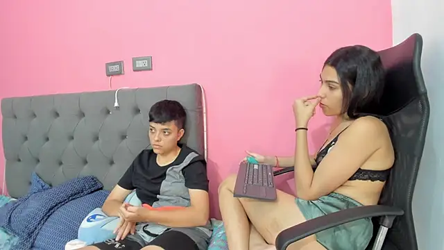 ariloe quintero online show from March 21, 9:07 pm