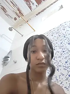 Snapshot of litte_ebonyx chatting on February 13, 5:09 pm litte ebonyx online show from February 13, 5:09 pm