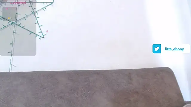 Snapshot of litte_ebonyx chatting on March 25, 8:26 pm litte ebonyx online show from March 25, 8:26 pm