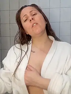 SofiEsteves online show from June 13, 3:32 pm