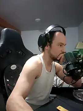 LilWhyteBoiGamer online show from January 10, 8:10 pm