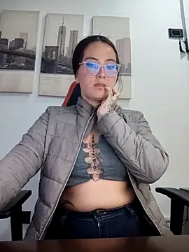 mara adiction online show from March 10, 9:31 pm