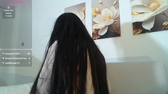 viiolet collins online show from January 13, 6:24 pm