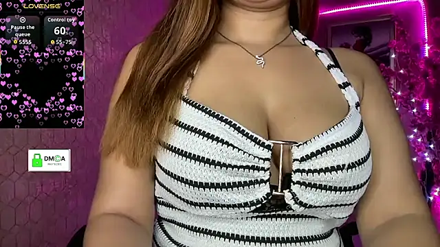 Snapshot of DimondGirl_ chatting on July 20, 7:16 pm DimondGirl online show from July 20, 7:16 pm