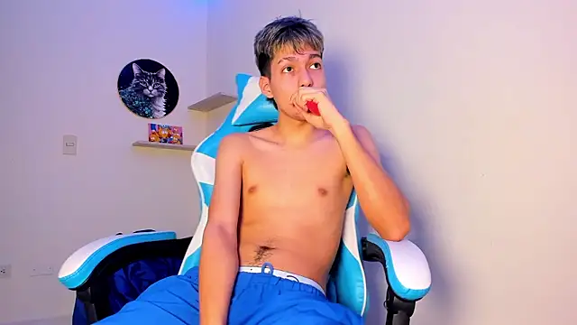 harry jonshon69 online show from February 15, 1:09 pm