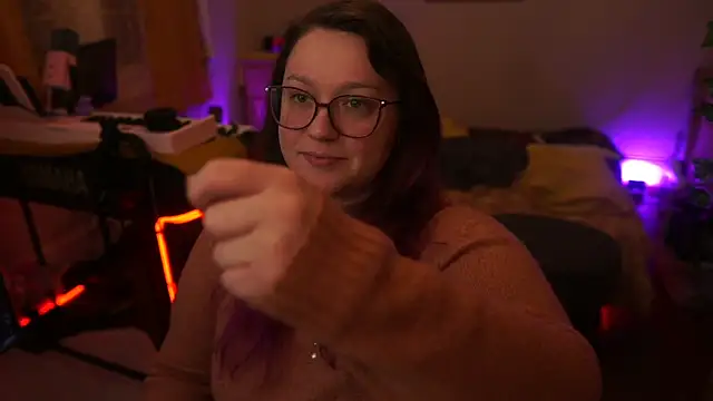 Snapshot of FireproofCuriousiteaze chatting on March 29, 2:44 am FireproofCuriousiteaze online show from March 29, 2:44 am