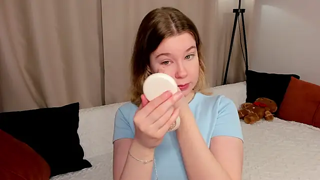 MilaBooobs online show from January 31, 9:35 pm