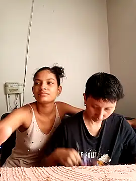 Snapshot of Mei_and_Gaby chatting on March 18, 6:22 pm Mei and Gaby online show from March 18, 6:22 pm