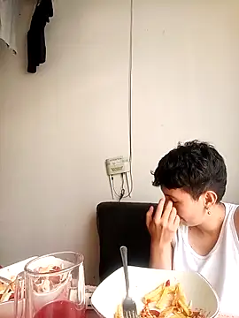 Snapshot of Mei_and_Gaby chatting on March 25, 9:21 pm Mei and Gaby online show from March 25, 9:21 pm