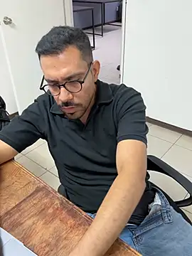 AdrianGarcia89 online show from May 19, 1:56 am