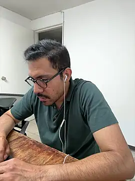 AdrianGarcia89 online show from August 1, 2:44 am
