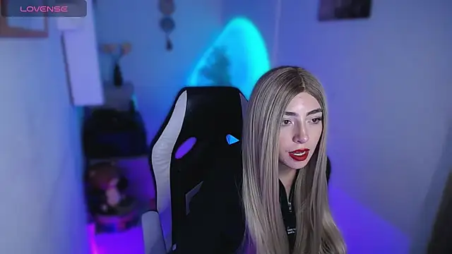 channel blondee online show from March 12, 10:27 pm