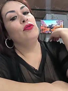 Natymendoza998 online show from May 21, 11:45 pm