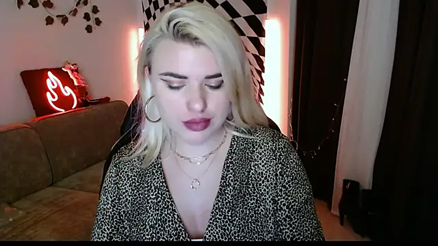 Ariana Saint online show from March 29, 8:53 pm