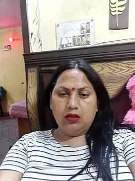 Hotmylips online show from April 15, 3:08 pm