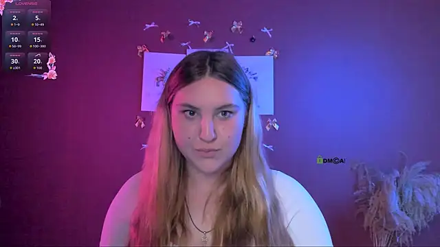 Snapshot of dina_bloom_ chatting on January 14, 5:18 pm dina bloom online show from January 14, 5:18 pm