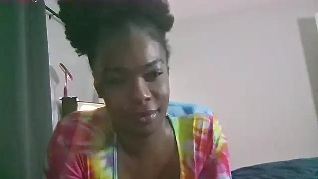 Snapshot of luxmina chatting on December 17, 4:24 pm luxmina online show from December 17, 4:24 pm