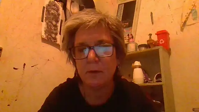 becky1111 online show from June 4, 12:00 pm