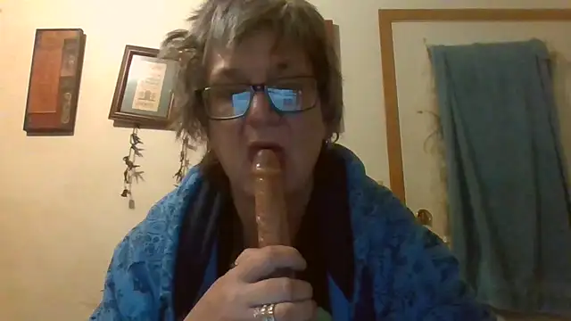 becky1111 online show from June 5, 7:47 am