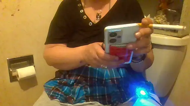 becky1111 online show from June 14, 10:01 pm